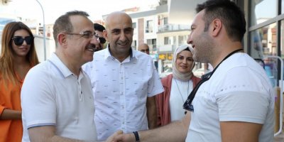 AK PARTİ İZMİR İL BAŞKANI SÜREKLİ:' İZMİR'İ UÇURUMDAN YUVARLIYORLAR'