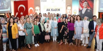 AK PARTİ İZMİR'DE KADIN ZİRVESİ