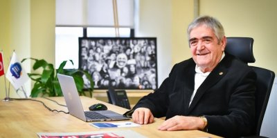 İZMİR KENT KONSEYİ BAŞKANI PROF. DR. AKYARLI VEFAT ETTİ