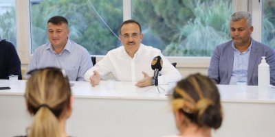 AK PARTİLİ SÜREKLİ:'BİZİM KİTABIMIZDA AYIRMA, KAYIRMA YOK'