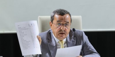 BATUR'DAN ZAM ELEŞTRİLERİNE SERT YANIT