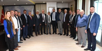 ÇİĞLİ BELEDİYE BAŞKANI GÜMRÜKÇÜ: 'KENTLİLİK BİLİNCİNİ OLUŞTURACAĞIZ'