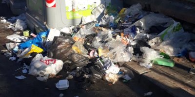 ÇİĞLİ ÇÖP İÇERİSİNDE...AK PARTİ'DEN TEPKİ VAR