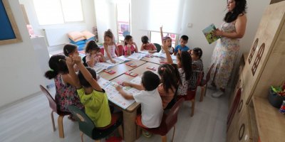 NARLIDERE'NİN ÇİÇEKLERİ EĞİTİME DÖNDÜ