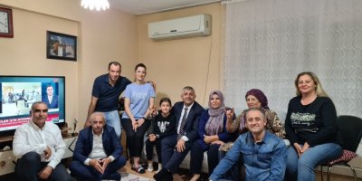 MHP İZMİR EVLERE ÇAY İÇMEYE GELECEK