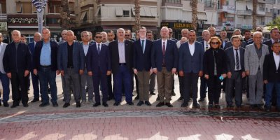 MENEMEN’DE MUHTARLAR GÜNÜ TÖRENLE KUTLANDI