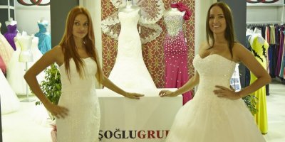 FRANSA'DA TÜRK MODASI ESTİ..FUARIN GÖZDESİ TÜRKİYE OLDU..