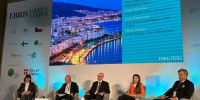 TUNÇ SOYER VİYANA'DA KONUŞTU...