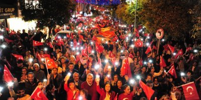 BALÇOVA'DA CUMHURİYET COŞKUSU BİLDİĞİNİZ GİBİ