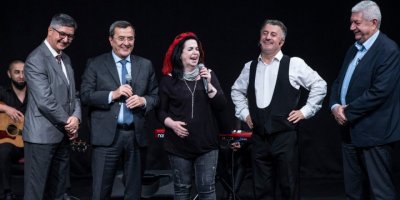 KONAK BELEDİYESİ 'PERDE' DEDİ