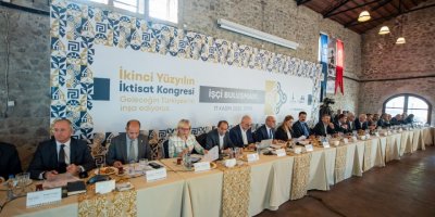 YAŞAR HOLDİNG, ARKAS VE İŞ BANKASI İZMİR İKTİSAT KONGRESİ'NİN SPONSORU OLDU