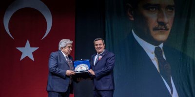 KONAK'TA SPORA EMEK VERENLERE 24. ONUR GECESİ DÜZENLENDİ