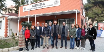 İZMİRLİ DEPREMZEDELERDEN HÜKÜMETE TEŞEKKÜR