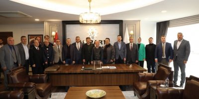 AK PARTİ İZMİR'DE ÜYE KATILIMLARI..SÜRPRİZ İSİMLER VAR