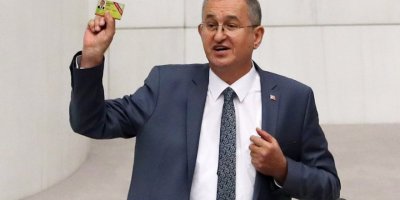 CHP'Lİ SERTEL'DEN  İNTERNET SİTELERİ İLE İLGİLİ DÜZENLEMEYE SERT TEPKİ