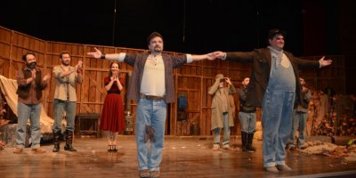 TORBALI'DA TİYATRO GÜNLERİ BAŞLADI