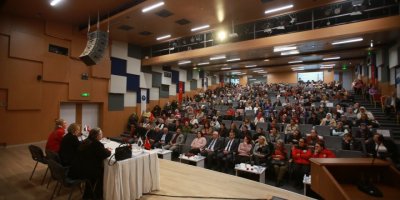 KARABAĞLAR'DA KADINLAR DEPREMDE KADIN OLMAYI ANLATTILAR