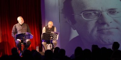 UNUTMA BİZİ OYUNU ÇEŞME'DE SAHNELENDİ