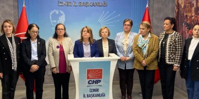 CHP İZMİR’İN KADINLARINDAN 93.YIL BASIN AÇIKLAMASI