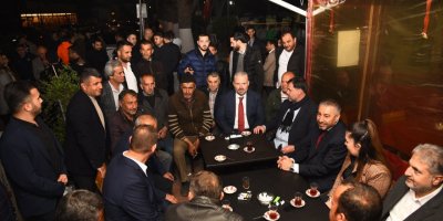 AK PARTİ MENEMEN'İN İFTAR SOFRASINDA BULUŞTU