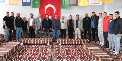 AK PARTİLİ SÜREKLİ HEMŞEHRİLİLERİNİ BAYRAMDA UNUTMADI