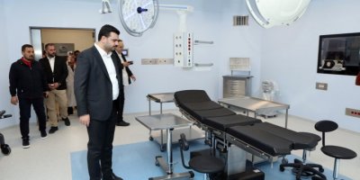 AK PARTİLİ İNAN BAYRAKLI ŞEHİR HASTANESİ'NDE İNCELEMELERDE BULUNDU