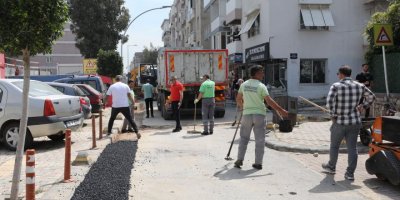 NARLIDERE'DE ASFALT MESAİSİ