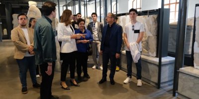 AK PARTİLİ SÜREKLİ GENÇLERLE SÖYLEŞTİ