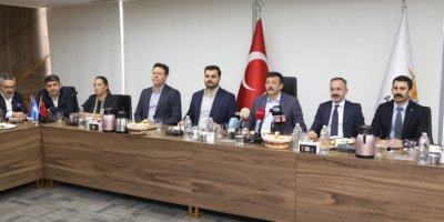 HAMZA DAĞ'DAN İZMİR PROJELERİ TOPLANTISI