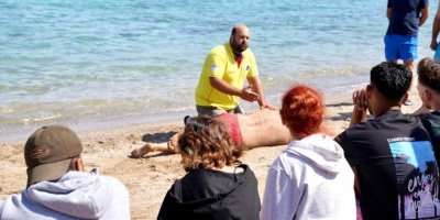 SEFERİHİSAR'DA CANKURTARANLAR YAZA HAZIRLANIYOR