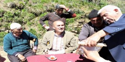 TUNÇ SOYER EN AZ OYU ALDIĞI YERE HİZMET YAĞDIRDI...