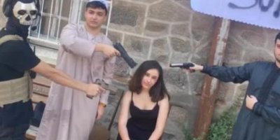 İZMİR KIZ LİSESİ'NDE REZALET...SORUŞTURMA BAŞLATILDI