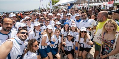 TUNÇ SOYER İZMİRLİLERİN BEKLEDİĞİ FESTİVALİ BAŞLATTI. DRAGON FESTİVALİ