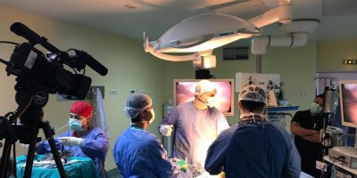 CANLI, CANLI AMELİYAT..EGE ÜNİVERSİTESİ'NDE GERÇEKLEŞTİRİLDİ