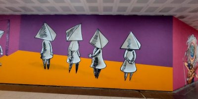 İZMİR METRO İSTASYONLARINDA EŞİTLİK KORİDORLARI