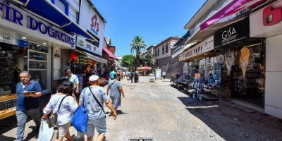 KEMERALTI'NDA TUNÇ SOYER'E BÜYÜK ÖFKE