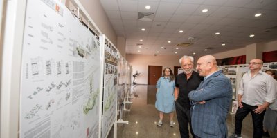 NEDEN GÜLÜYORSUN SAYIN TUNÇ SOYER İZMİRLİ PERİŞAN