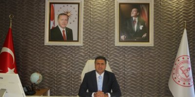 BÜROKRAT İZMİR'E BÖYLE VEDA ETTİ. 'İzmir Ege yarısı, meltem kokar, tuz kokar'