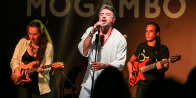 92. İZMİR ENTERNASYONEL FUARI'NDA YILDIZ YAĞMURU